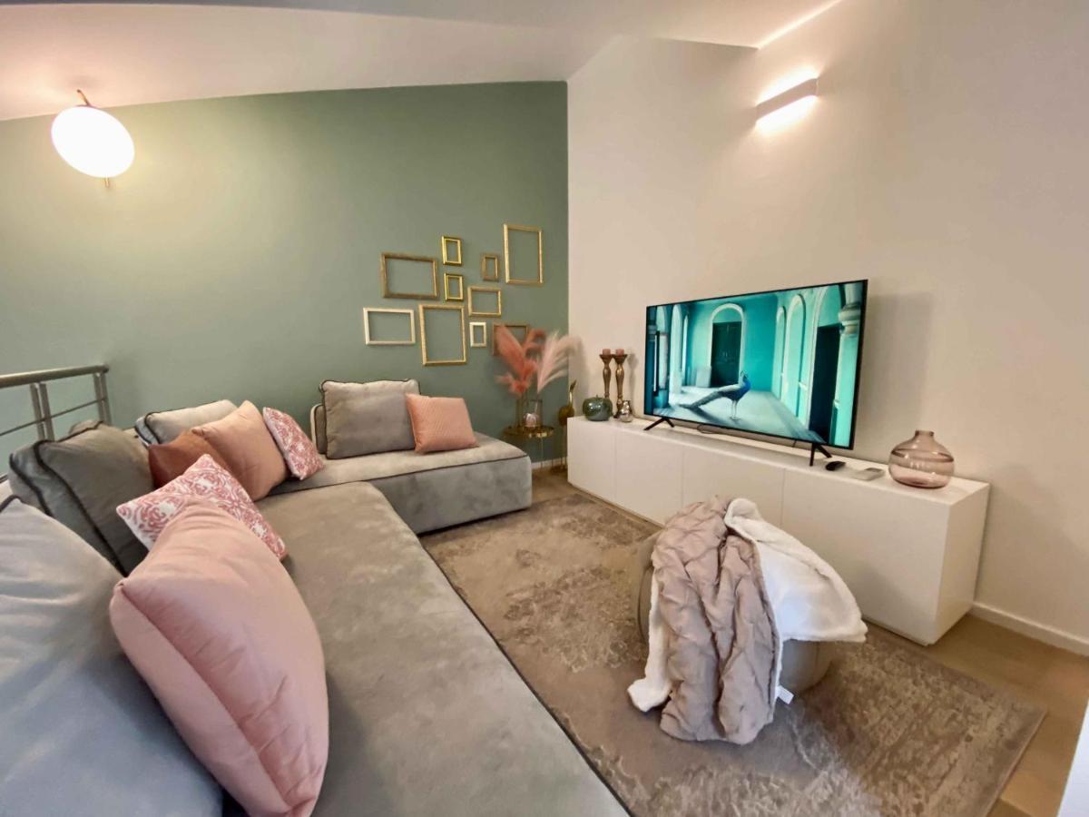 Volto Corte Farina Apartments - Luxury Lofts Верона Экстерьер фото